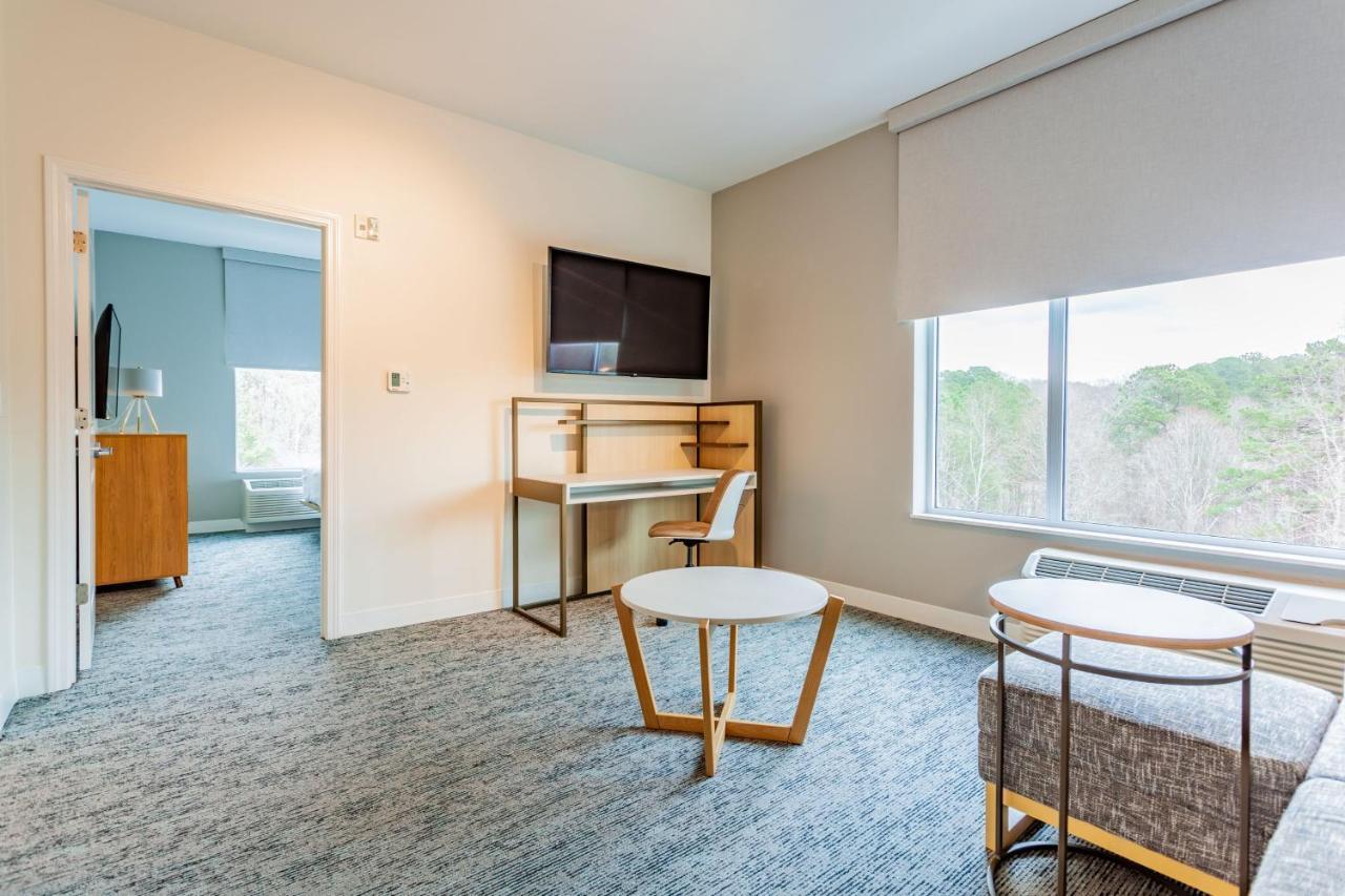 Towneplace Suites By Marriott Raleigh - University Area Ngoại thất bức ảnh